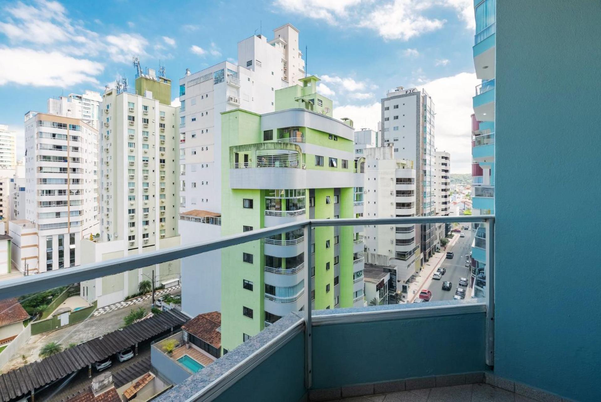 Apto Com Varanda 400m Do Mar B Camboriu Rft505 Apartamento